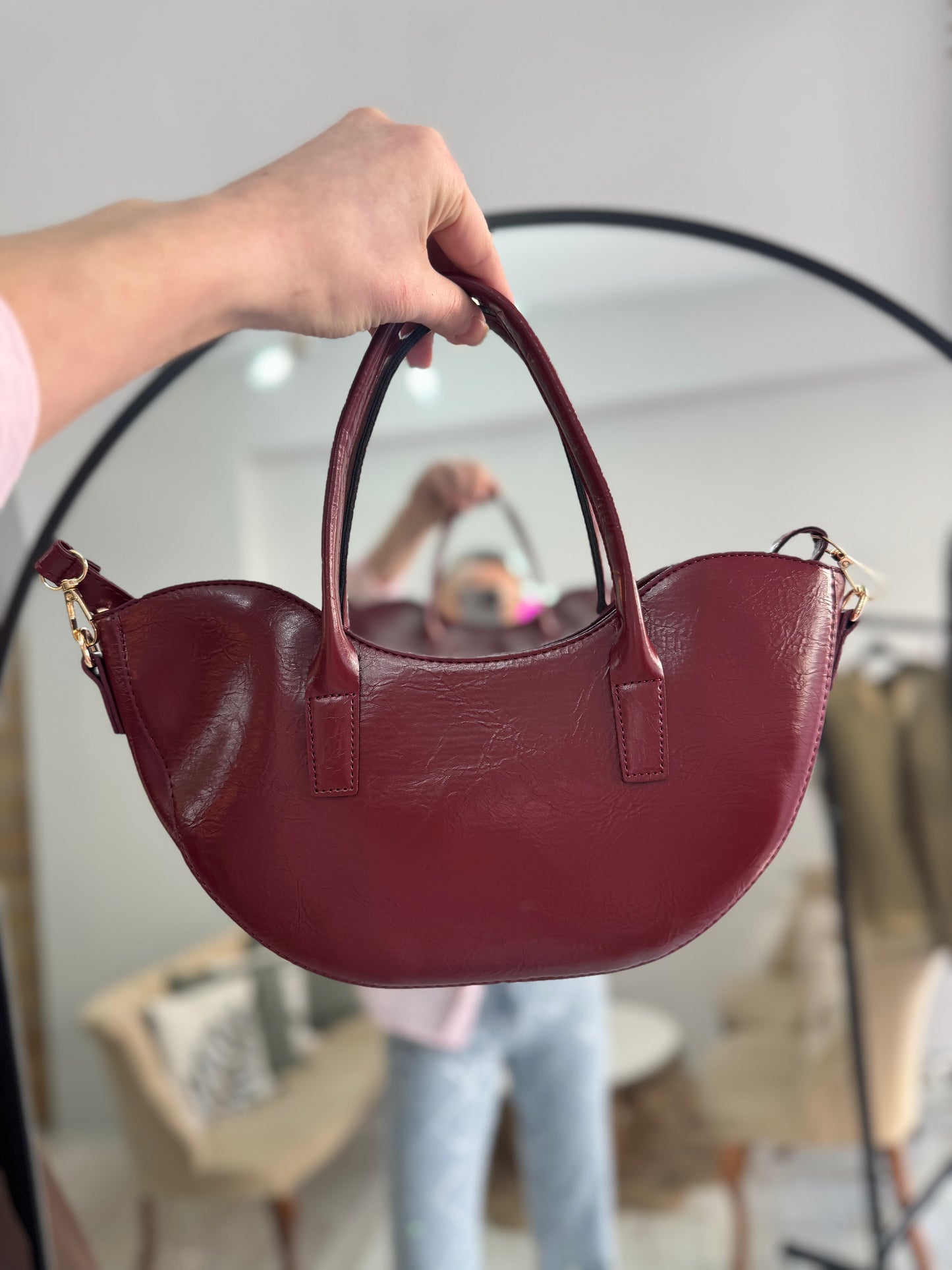 OVAL KESİM EL VE KOL ÇANTASI